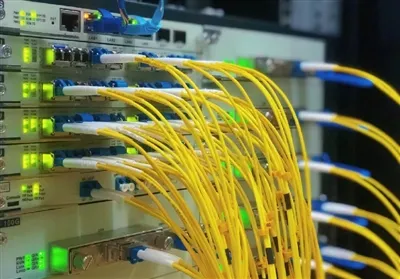 50 Tahun Serat Optik: Penemuan Serat dengan Kerugian Rendah